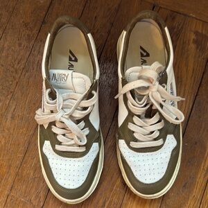 Autry Medalist Size 39 Green